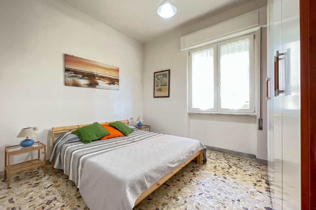 Il Mare In Giardino Apartamento Scauri  Exterior foto