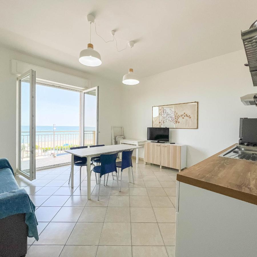 Il Mare In Giardino Apartamento Scauri  Exterior foto