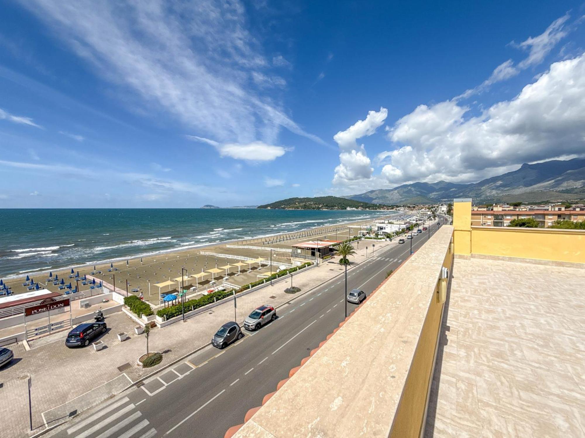 Il Mare In Giardino Apartamento Scauri  Exterior foto