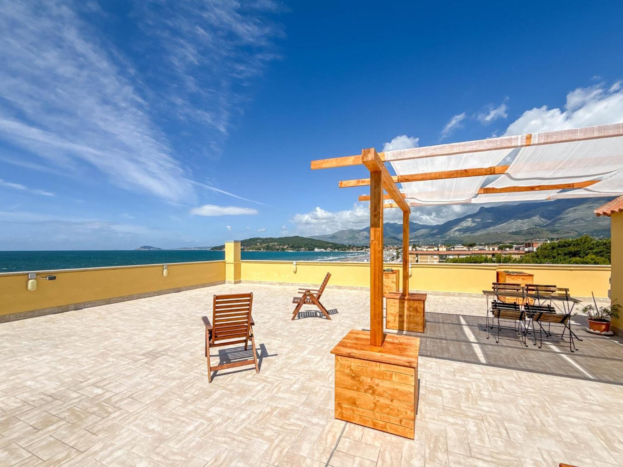 Il Mare In Giardino Apartamento Scauri  Exterior foto