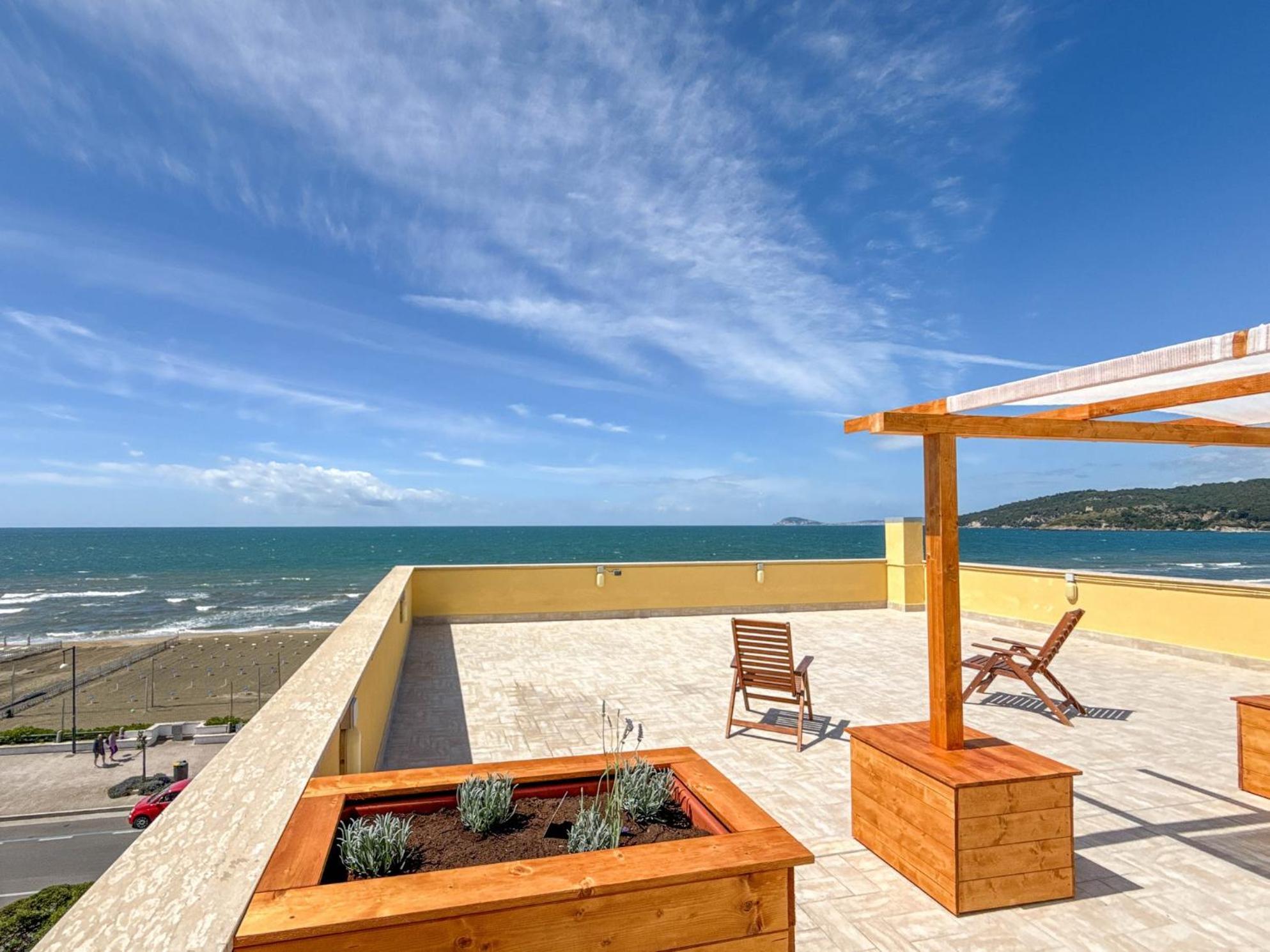 Il Mare In Giardino Apartamento Scauri  Exterior foto