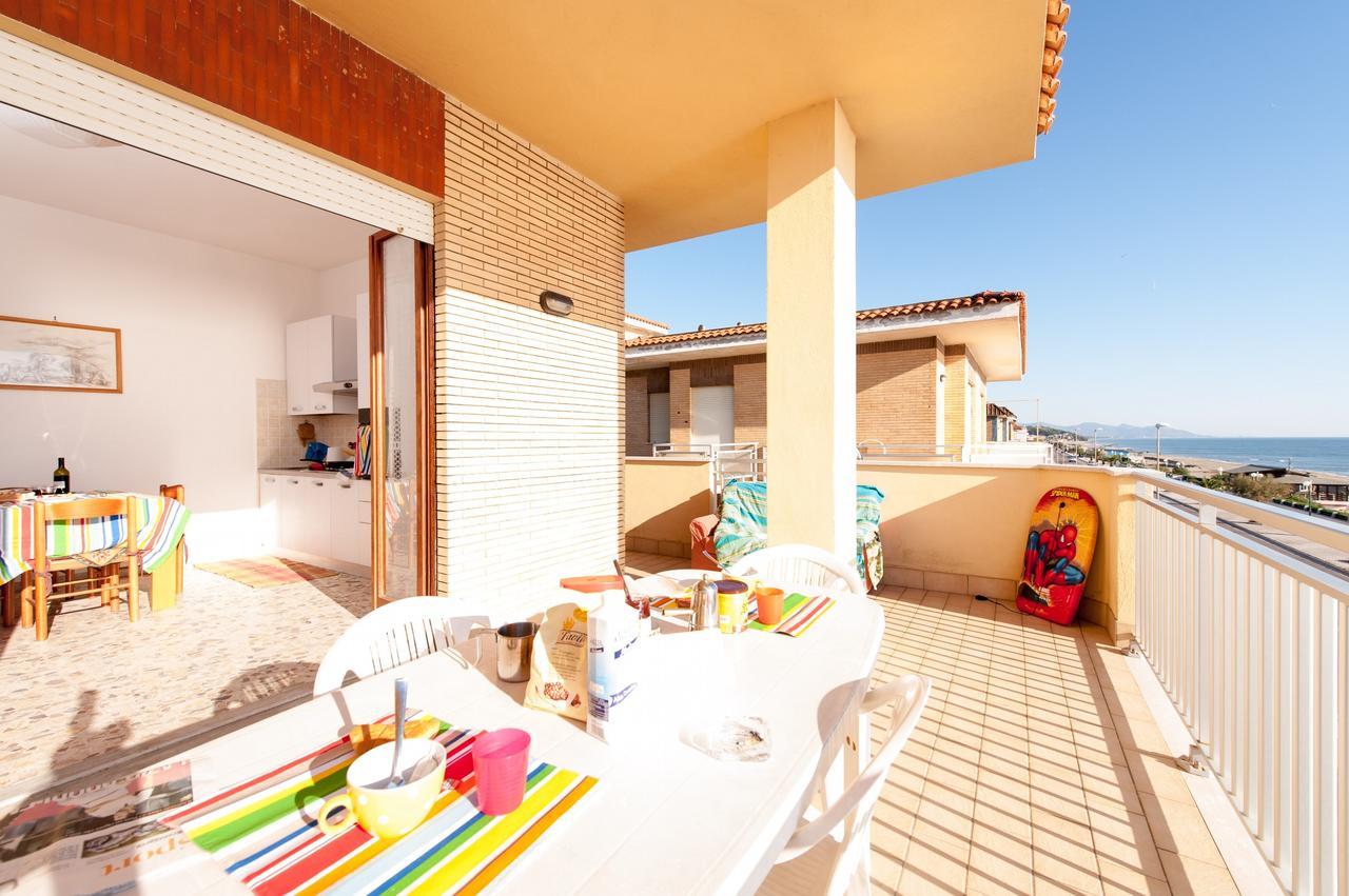 Il Mare In Giardino Apartamento Scauri  Exterior foto