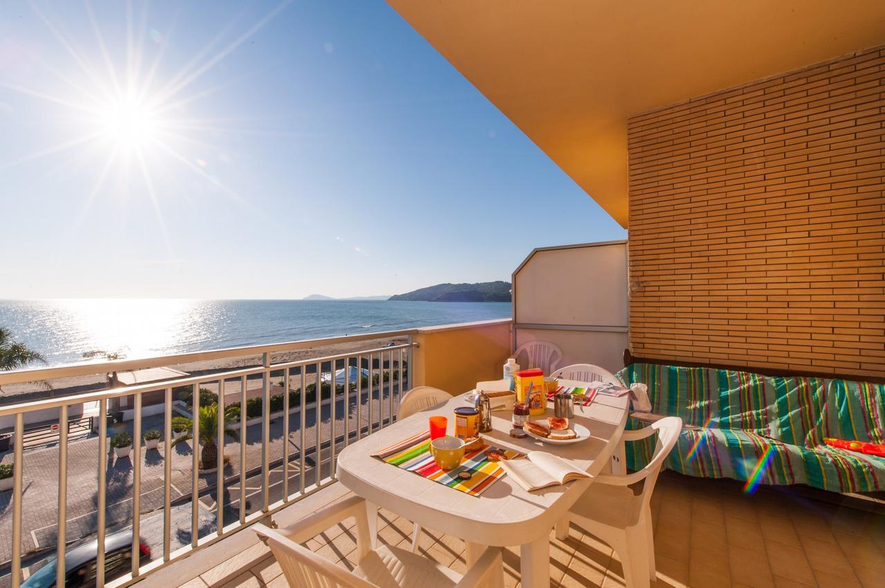 Il Mare In Giardino Apartamento Scauri  Exterior foto